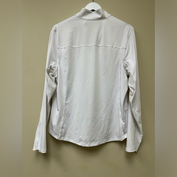 Women’s PGA Tour Golf Shirt - Picture 5 of 6